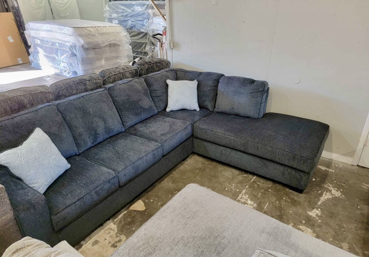 Huge savings on Sectionals, Sofa Chaises & Brand-New Mattresses & More!!! 