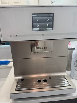 MIELE CM7550 best coffee machine like new