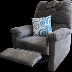 Darcy Manual Recliner
