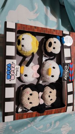 Disney Store 30th Anniversary Tsum Tsum Box