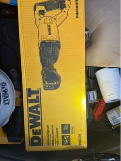 Delwalt saw saw