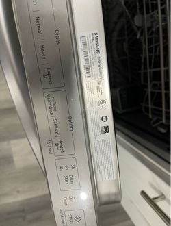 Samsung Stainless Steel Dishwasher – Only 18 Months of Use
