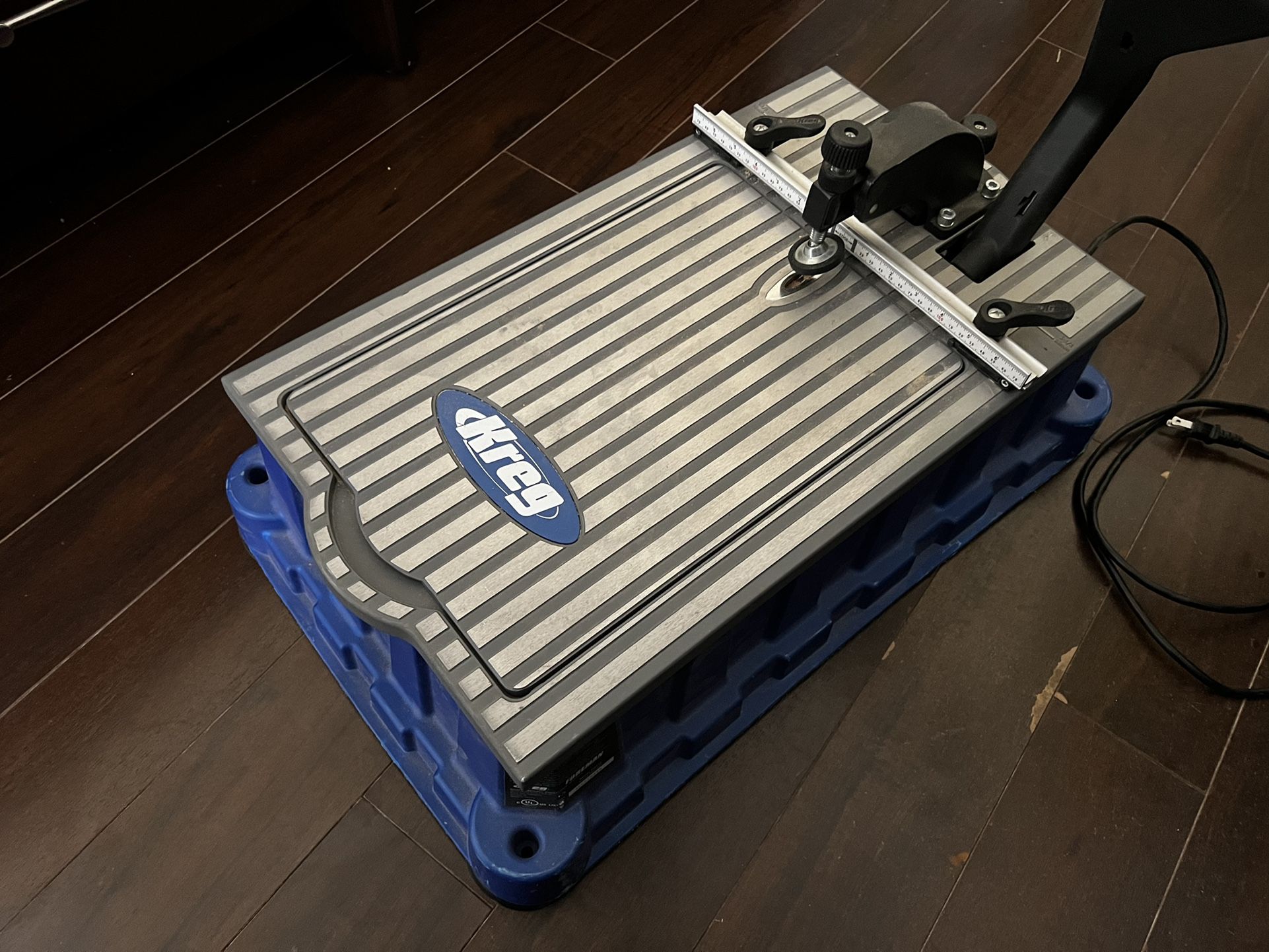 Kreg - Foreman Pocket Hole Machine DB210