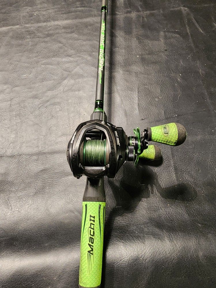 Lew's Mach II Baitcast Combo