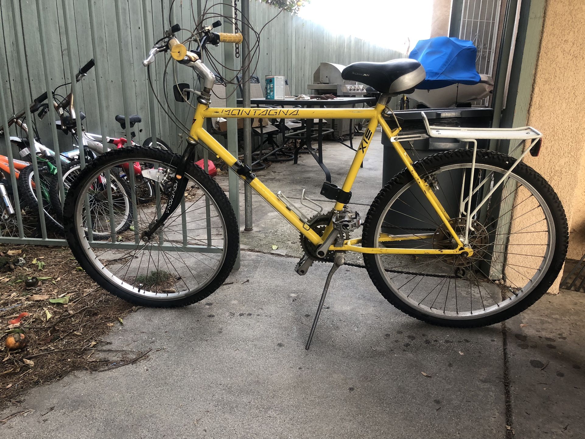 Montagna Mountain Bicycle