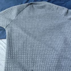 Black Sweater Size L.