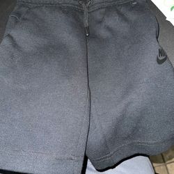 Nike Tech Pack Shorts – Boys Size S