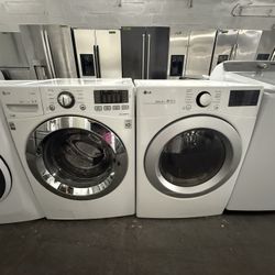 LG Washer And Dryer Set “27 ( Lavadora Y Secadora )