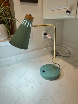 Desk Lamp with USB Port – Adjustable MCM Style