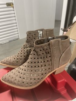 Dolce Vita Booties