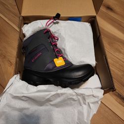 Girls Columbia Snow Boots Size 3