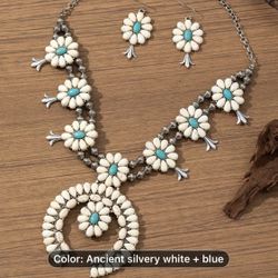 Necklace & Earrings 