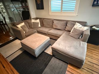 Couch and Banquet for sale