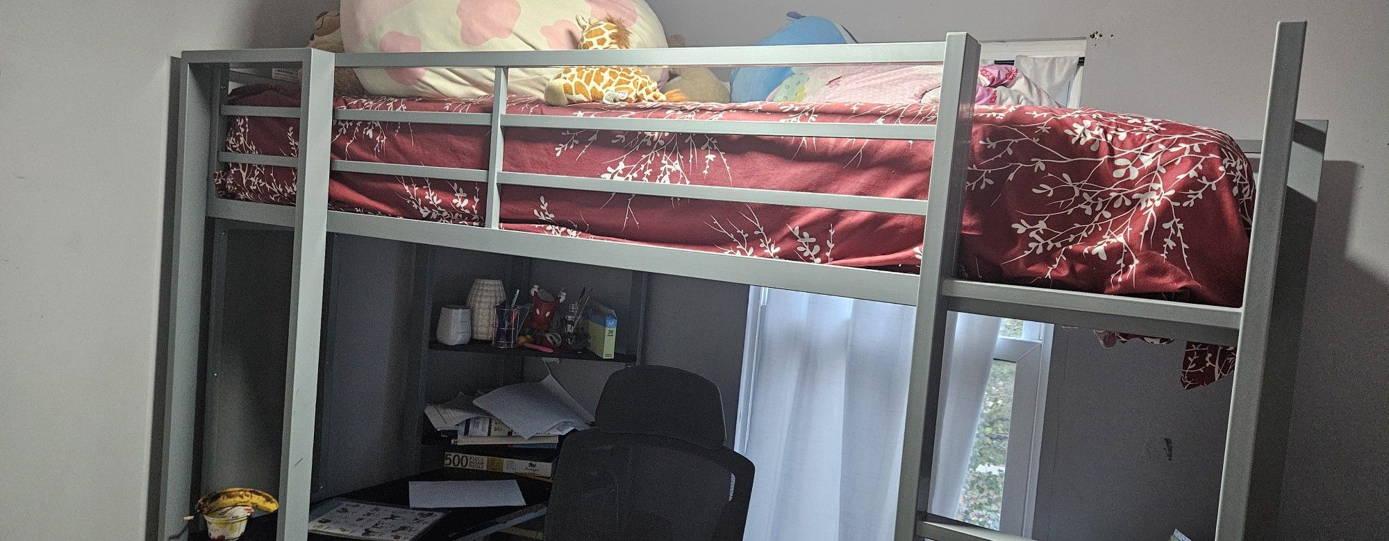 Bump Bed With Built-in desk