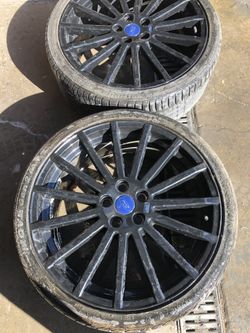 Ford Focus Rs wheels with tires
