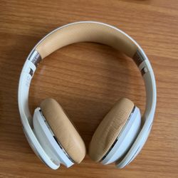 Samsung Level On Headphones — EO-OG900 Premium On Ear Wired White (Lightly Used)
