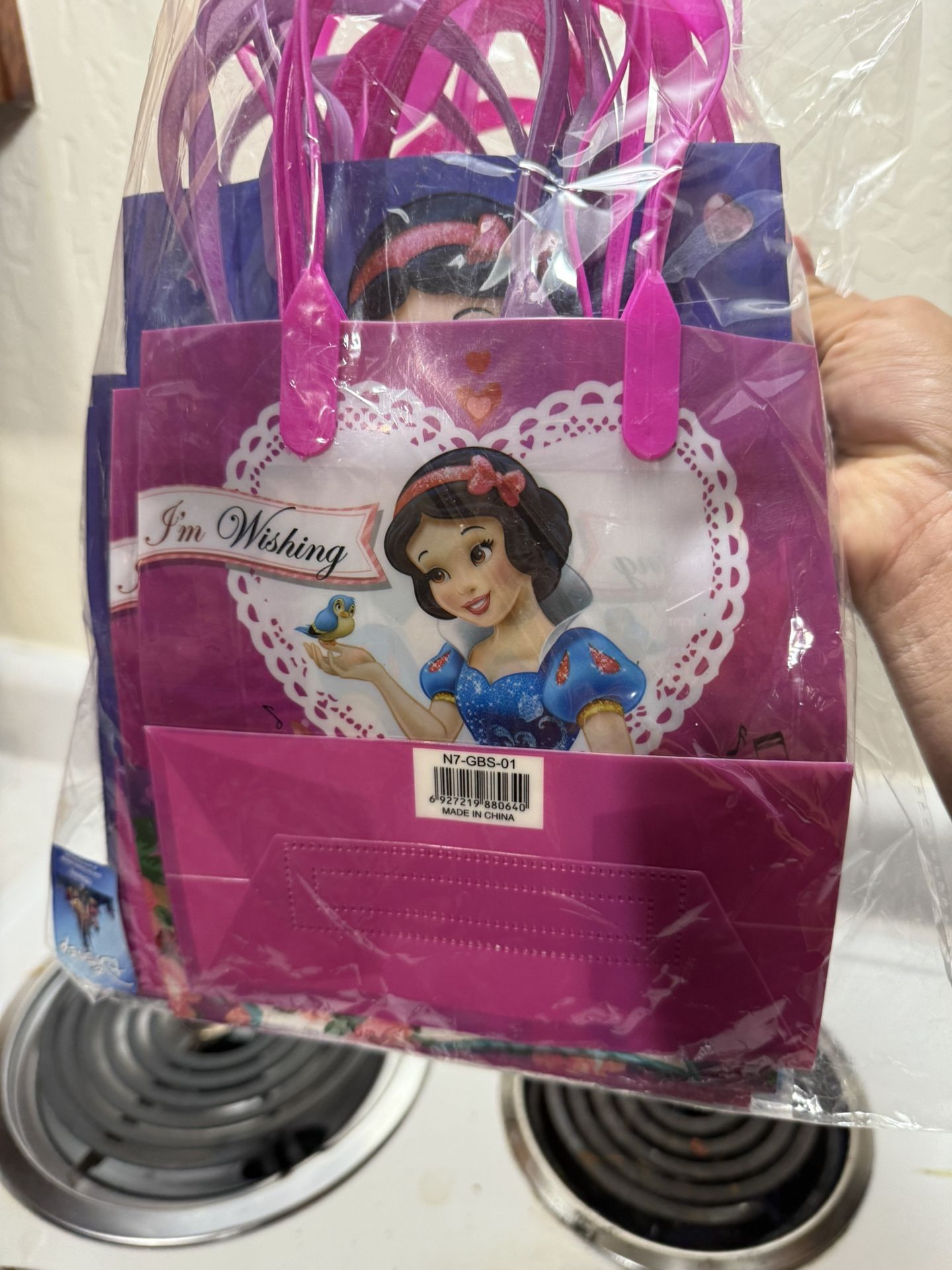 Snow White Party Supplies
