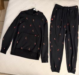 Jordan pull over hoodie with sweatpants