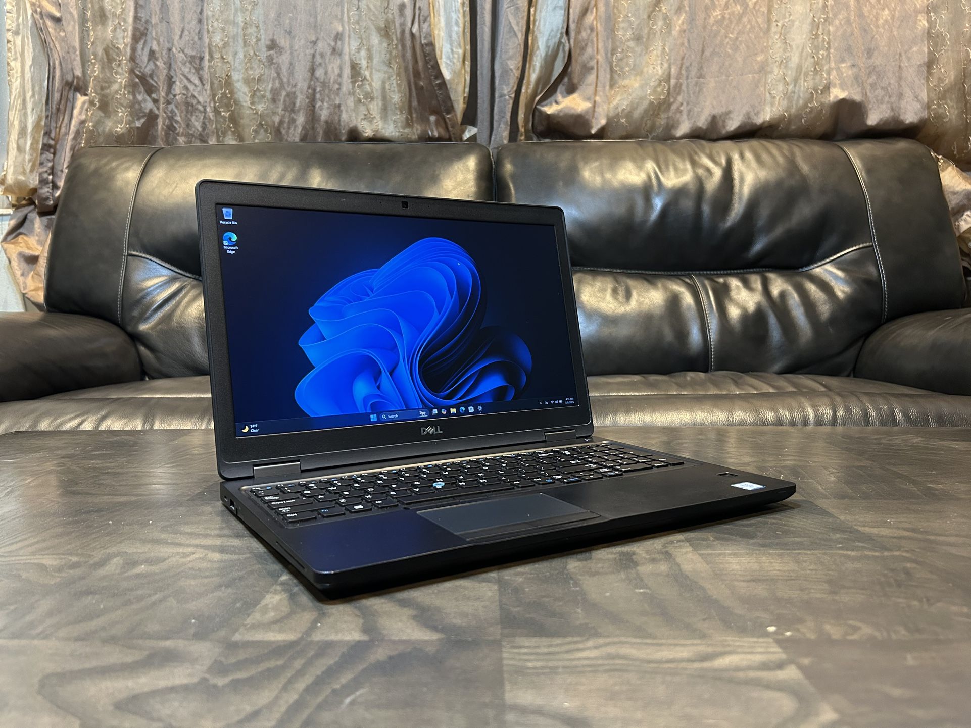 DELL Latitude 5590 15.6” screen Core i7 8th gen. 32GB RAM 500GB SSD VGA HDMI 2 monitor support Windows 11 laptop computer