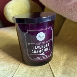 NEVER BURNED Double Wick Candle