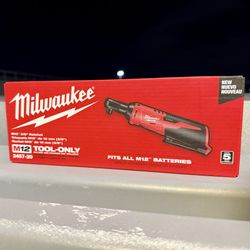 Milwaukee M12 3/8 in. ratchet