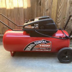 Air Compressor As is Sale. Read Description 