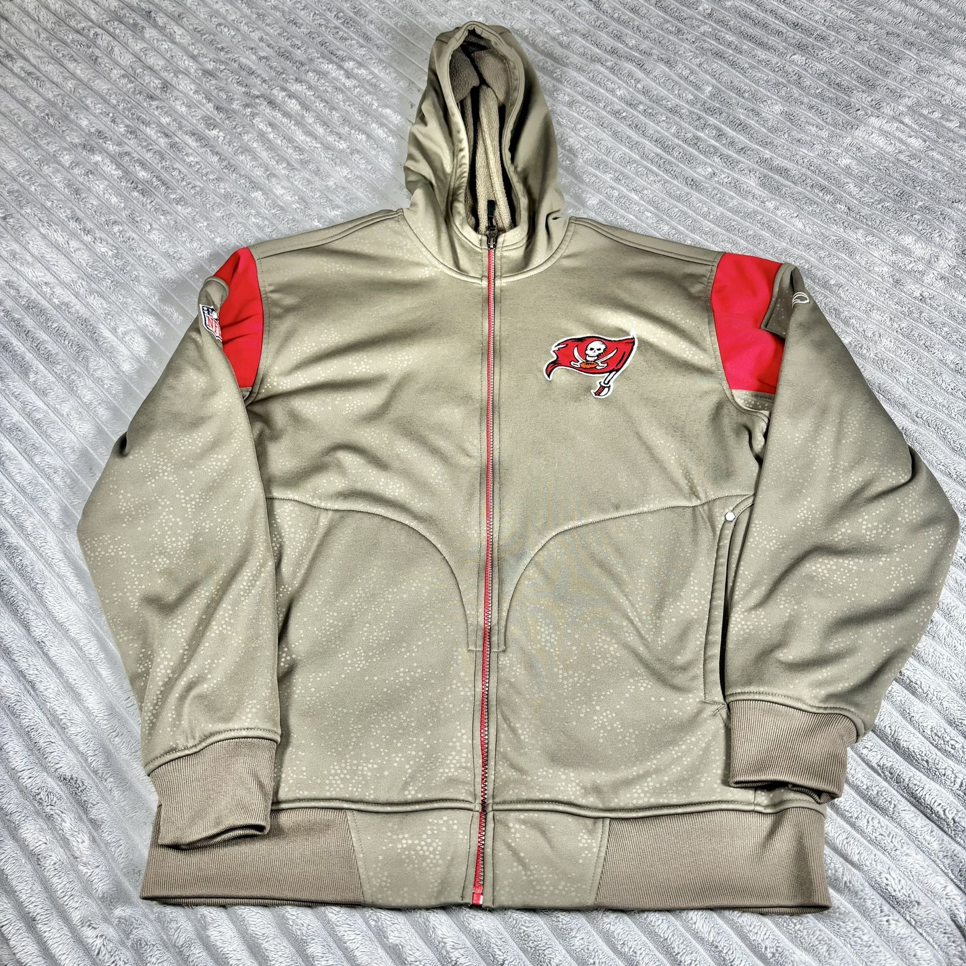 Reebok NFL On Field Tampa Bay Buccaneers Large Pockets Embroidered hoodie