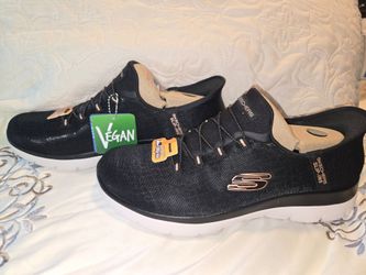 Womens Skechers sz 11