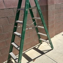 Ladder 🪜 6 Ft. Tall 