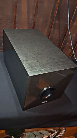 RCA  Active Powered Subwoofer - Classic Woodgrain Bass Module