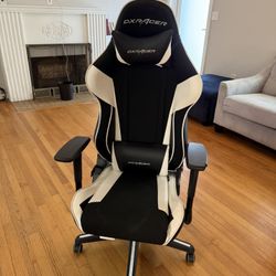 DXRacer Gaming Chair