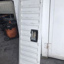 2001  Chevy tailgate shaved Bed  Hood  Teilgate  Price  300  Bed  750 Hood  75 All those parts  need little bit Body Worck