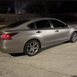 Nissan Altima 