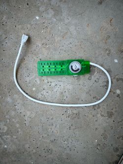 Timed Power Strip Zoomed