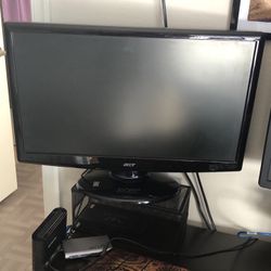 Monitor: Acer H233H  VGA & DVI-D Connections