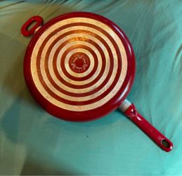 T-FAL LARGE SAUCE PAN