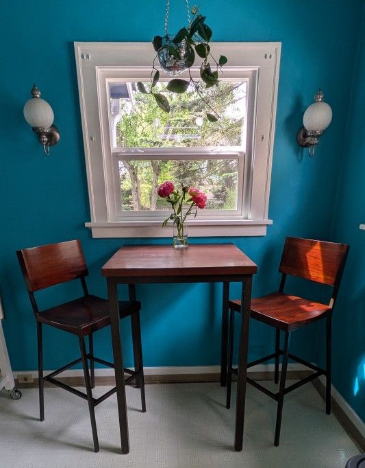 Tall Bistro Dining Table With Chairs