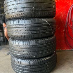235/60/18. PIRELLI 
