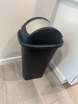 Black Plastic Trash Can with Swing Lid