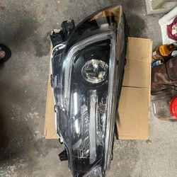 Headlight. Lamp Head BLR (Right). Part Number: 84002XC02B