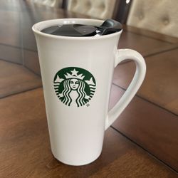 2017 Starbucks Logo White Green Tall Coffee Mug with Black Removable Lid 14 Oz
