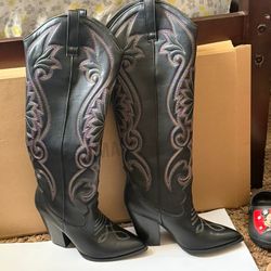 Women Cowboy Boots