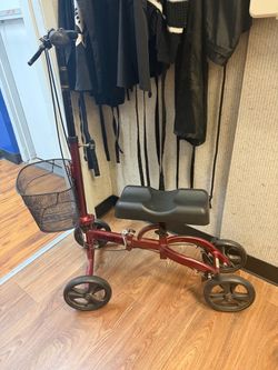 Knee scooter
