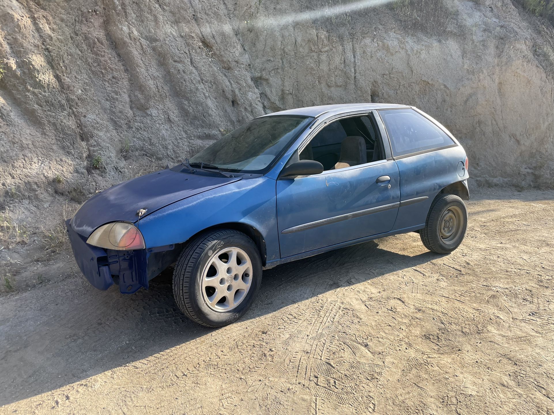2001 Suzuki Swift