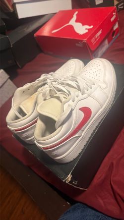 Nike low jordan