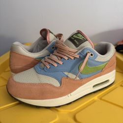 Nike Air Max 1 Size 8.5
