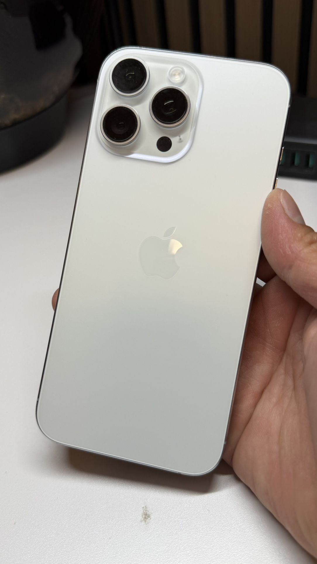 iPhone 16 Pro Max 512GB Carrier Unlocked/No Sim Restriction