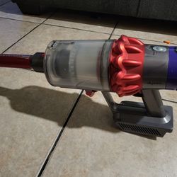 Dyson Vacuum 
