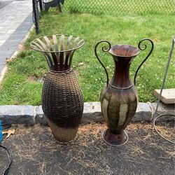 Vase  Table