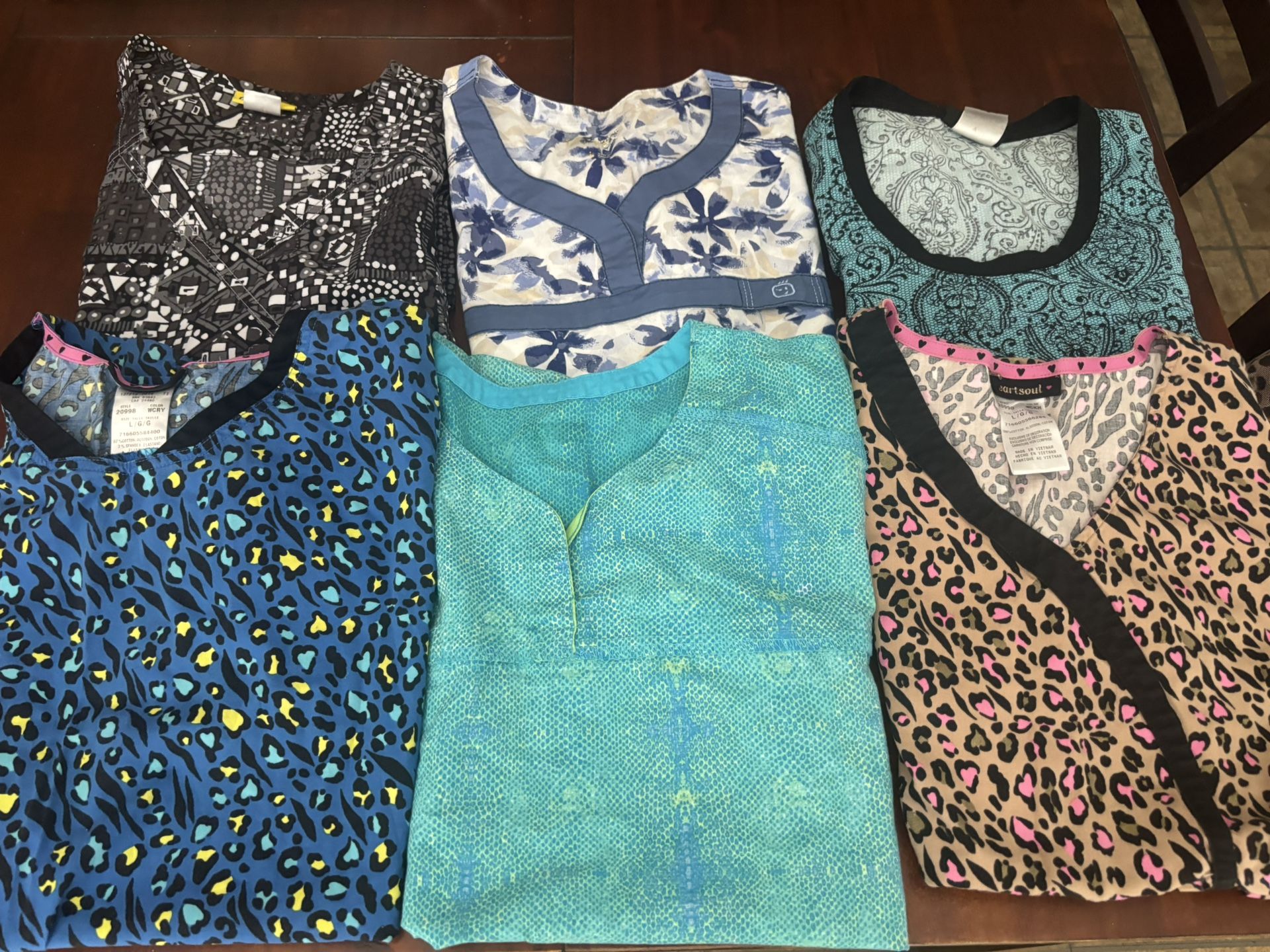 Scrub Tops With Pockets!!